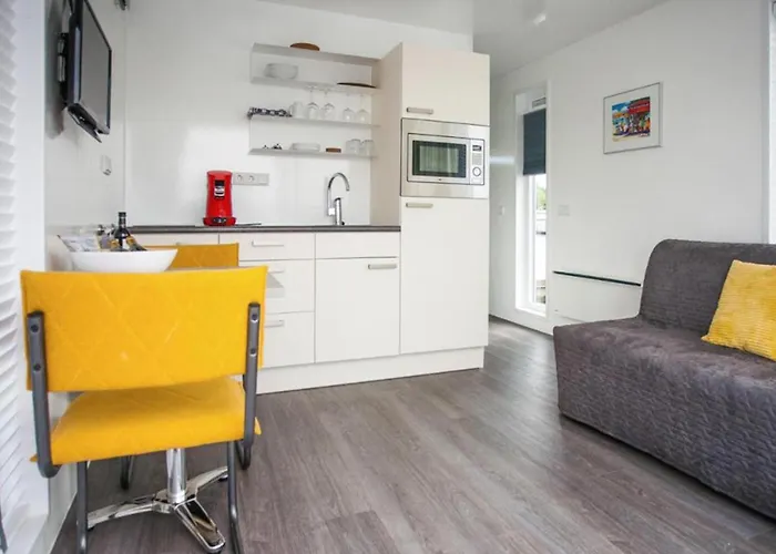 Botel House Boat Mustique