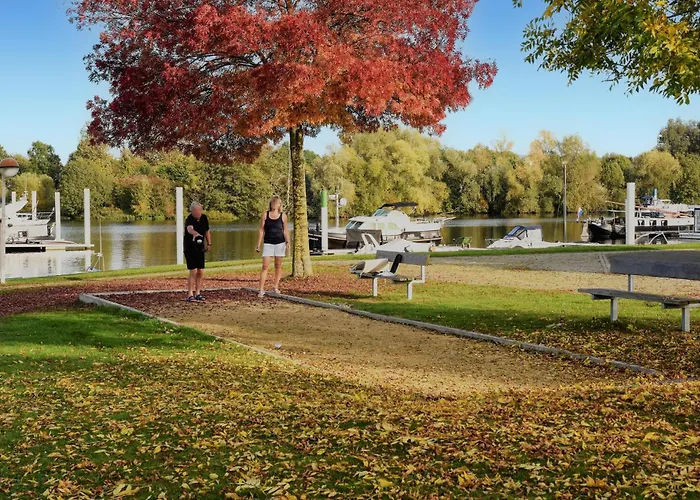 House Boat Mustique Botel